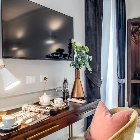 Tree Charme Augusto Boutique Hotell Rom