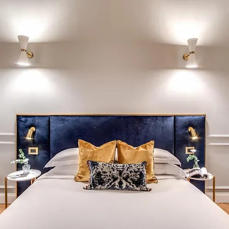 Tree Charme Augusto Boutique