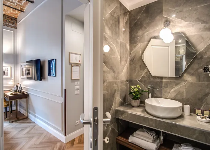 Tree Charme Augusto Boutique